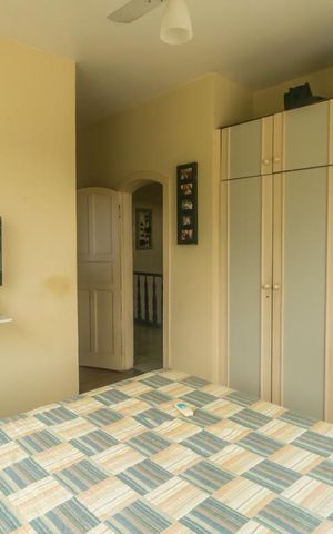 Casa de condomínio para alugar com 380m², 3 quartos e 2 vagasSuíte