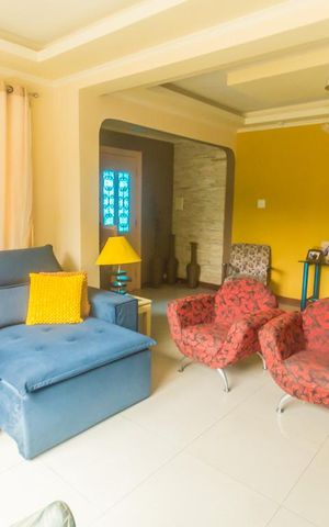 Casa de condomínio para alugar com 380m², 3 quartos e 2 vagasSala