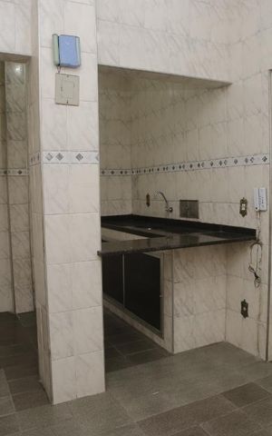 Apartamento à venda com 64m², 2 quartos e sem vagaCozinha e Área de Serviço