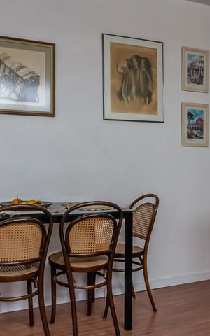 Apartamento à venda com 75m², 2 quartos e 1 vaga Apartamento à venda com 75m², 2 quartos e 1 vagaSala