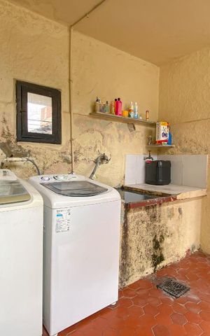 Casa à venda com 140m², 2 quartos e sem vaga Casa à venda com 140m², 2 quartos e sem vagaÁrea de Serviço