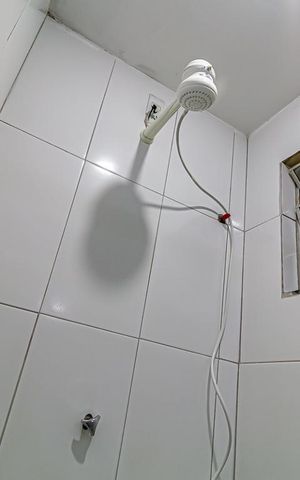 Casa de condomínio para alugar com 208m², 4 quartos e 1 vaga Casa de condomínio para alugar com 208m², 4 quartos e 1 vagaBanheiro da Suíte 2