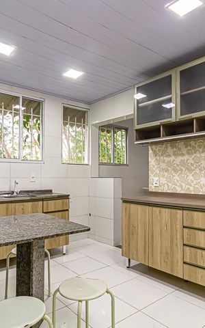 Casa de condomínio para alugar com 208m², 4 quartos e 1 vaga Casa de condomínio para alugar com 208m², 4 quartos e 1 vagaCozinha