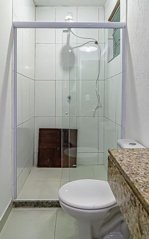Casa de condomínio para alugar com 208m², 4 quartos e 1 vaga Casa de condomínio para alugar com 208m², 4 quartos e 1 vagaBanheiro da Suíte 2
