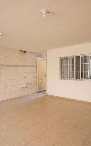 Casa para alugar com 210m², 4 quartos e 2 vagasÁrea de Serviço