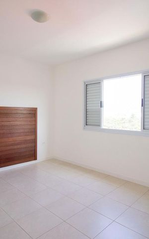 Casa para alugar com 210m², 4 quartos e 2 vagasQuarto 4 - Suíte