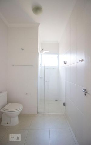 Casa para alugar com 210m², 4 quartos e 2 vagasBanheiro da Suíte