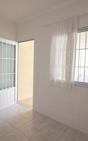 Casa para alugar com 210m², 4 quartos e 2 vagasCozinha 2