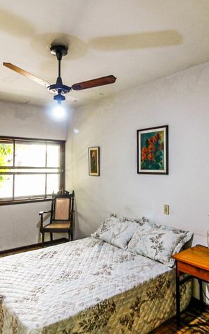 Casa à venda com 234m², 4 quartos e 2 vagas Casa à venda com 234m², 4 quartos e 2 vagasQuarto 3