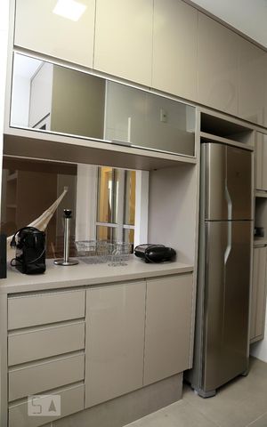 Apartamento à venda com 77m², 2 quartos e 2 vagasCozinha - Armários