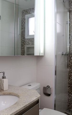 Apartamento à venda com 77m², 2 quartos e 2 vagasBanheiro da Suíte 1