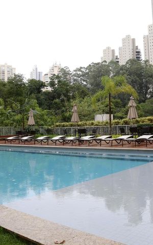Apartamento à venda com 77m², 2 quartos e 2 vagasÁrea comum - Piscina
