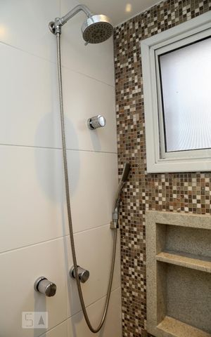 Apartamento à venda com 77m², 2 quartos e 2 vagasBanheiro da Suíte 1