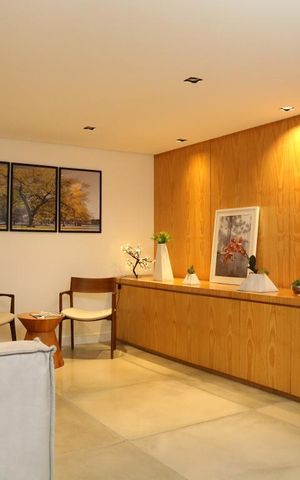 Apartamento à venda com 77m², 2 quartos e 2 vagasHall social