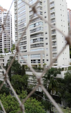 Apartamento à venda com 77m², 2 quartos e 2 vagasVista da Varanda