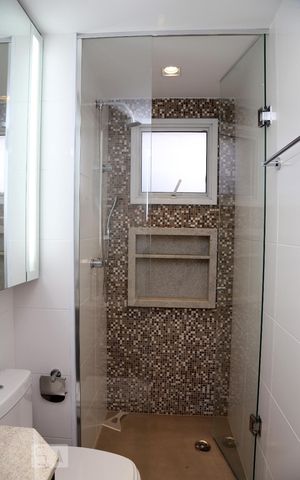 Apartamento à venda com 77m², 2 quartos e 2 vagasBanheiro da Suíte 1