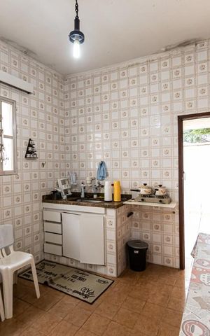 Casa à venda com 300m², 5 quartos e sem vaga Casa à venda com 300m², 5 quartos e sem vagaCozinha - casa 2