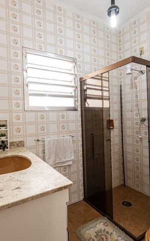 Casa à venda com 300m², 5 quartos e sem vaga Casa à venda com 300m², 5 quartos e sem vagaBanheiro Social - Casa 2