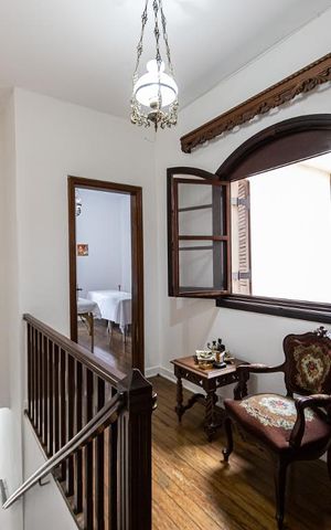 Casa à venda com 300m², 5 quartos e sem vaga Casa à venda com 300m², 5 quartos e sem vagaCorredor - Casa 2