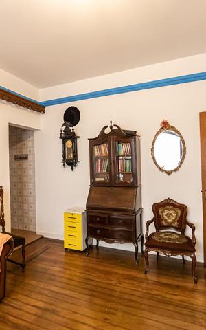 Casa à venda com 300m², 5 quartos e sem vaga Casa à venda com 300m², 5 quartos e sem vagaSala - Casa 2