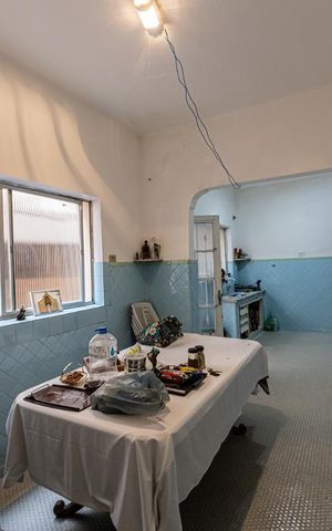 Casa à venda com 300m², 5 quartos e sem vaga Casa à venda com 300m², 5 quartos e sem vagaCozinha