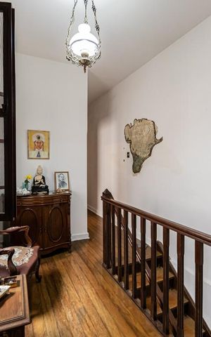 Casa à venda com 300m², 5 quartos e sem vaga Casa à venda com 300m², 5 quartos e sem vagaCorredor - Casa 2