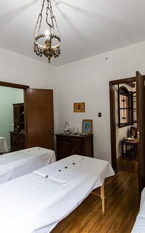 Casa à venda com 300m², 5 quartos e sem vaga Casa à venda com 300m², 5 quartos e sem vagaQuarto 1 - Casa 2