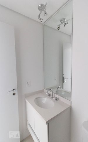 Apartamento para alugar com 70m², 2 quartos e 1 vaga Apartamento para alugar com 70m², 2 quartos e 1 vagaBanheiro Suíte 1