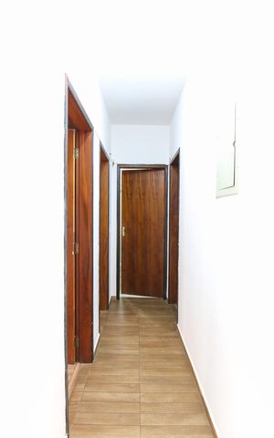 Casa para alugar com 100m², 3 quartos e 2 vagasCorredor