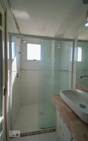 Apartamento à venda com 90m², 2 quartos e 2 vagas Apartamento à venda com 90m², 2 quartos e 2 vagasBanheiro