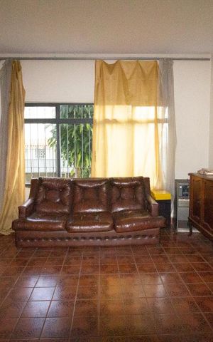 Casa para alugar com 120m², 3 quartos e 4 vagasSala