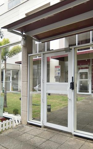 Apartamento à venda com 65m², 2 quartos e 1 vagaPortaria
