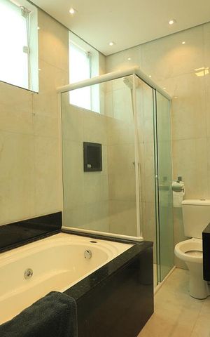 Apartamento à venda com 140m², 3 quartos e 2 vagasBanheiro da Suíte
