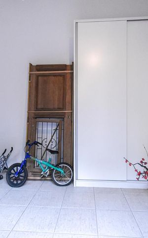 Casa para alugar com 303m², 5 quartos e 4 vagas Casa para alugar com 303m², 5 quartos e 4 vagasEdícula - Suíte