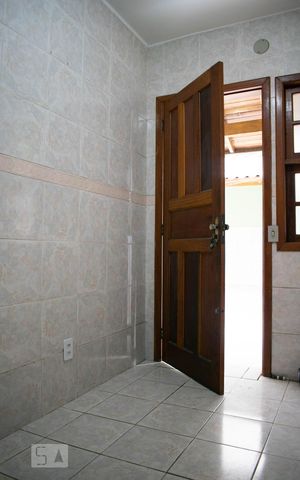 Casa à venda com 100m², 4 quartos e 2 vagasCozinha