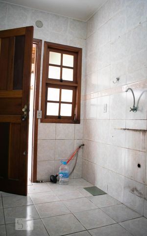 Casa à venda com 100m², 4 quartos e 2 vagasCozinha