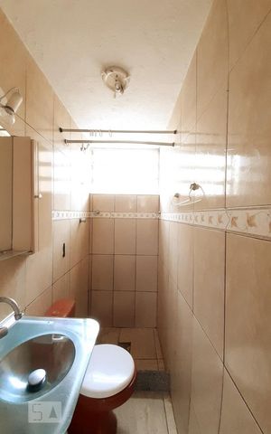 Apartamento à venda com 46m², 2 quartos e 1 vagaBanheiro Social