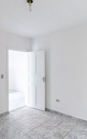 Casa à venda com 70m², 2 quartos e 1 vaga Casa à venda com 70m², 2 quartos e 1 vagaQuarto 2