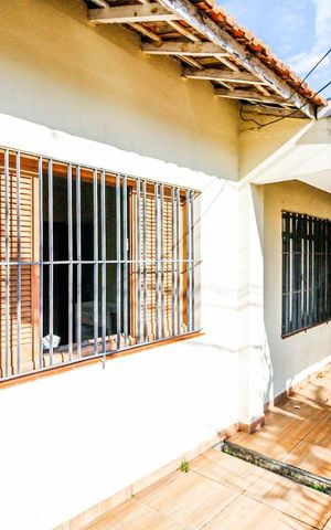 Casa à venda com 140m², 3 quartos e 4 vagas Casa à venda com 140m², 3 quartos e 4 vagasGaragem