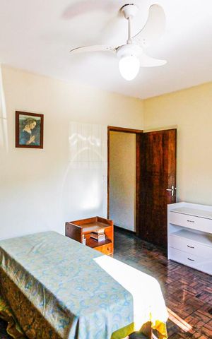 Casa à venda com 140m², 3 quartos e 4 vagas Casa à venda com 140m², 3 quartos e 4 vagasQuarto 3
