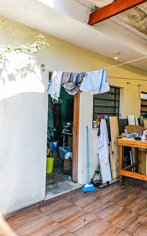 Casa à venda com 140m², 3 quartos e 4 vagas Casa à venda com 140m², 3 quartos e 4 vagasQuintal