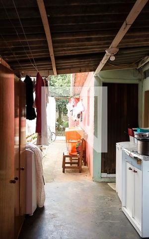Casa à venda com 300m², 2 quartos e 2 vagasÁrea de Serviço