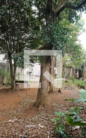 Casa à venda com 300m², 2 quartos e 2 vagasQuintal