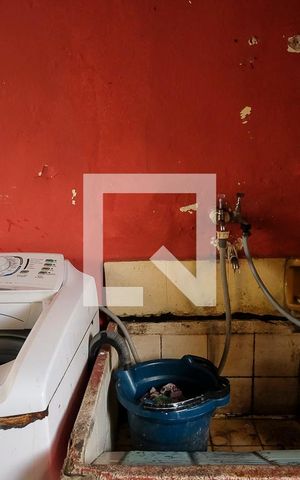 Casa à venda com 300m², 2 quartos e 2 vagasÁrea de Serviço