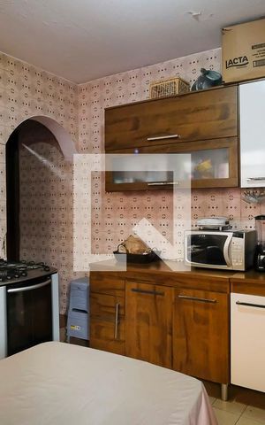 Casa à venda com 300m², 2 quartos e 2 vagasCozinha