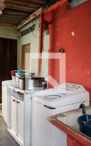 Casa à venda com 300m², 2 quartos e 2 vagasÁrea de Serviço