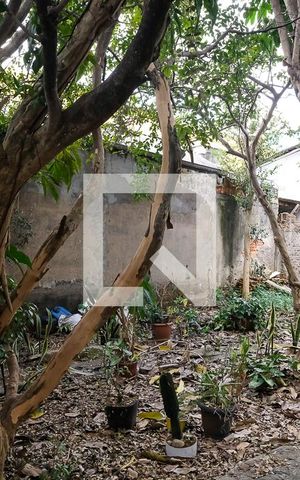 Casa à venda com 300m², 2 quartos e 2 vagasQuintal