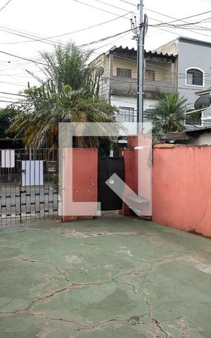 Casa à venda com 300m², 2 quartos e 2 vagasQuintal