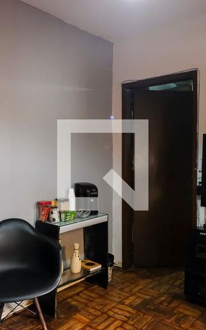 Casa à venda com 300m², 2 quartos e 2 vagasSala