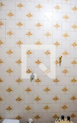 Casa à venda com 300m², 2 quartos e 2 vagasBanheiro